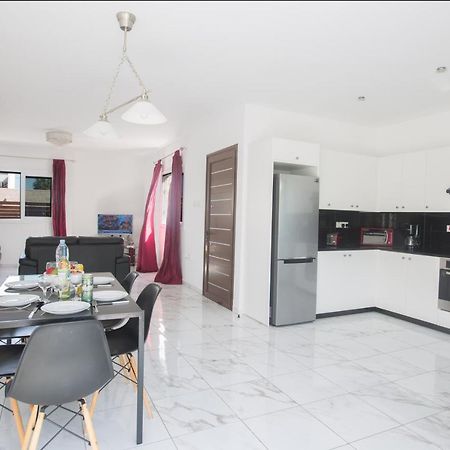 Broadway Villas Протарас Екстер'єр фото