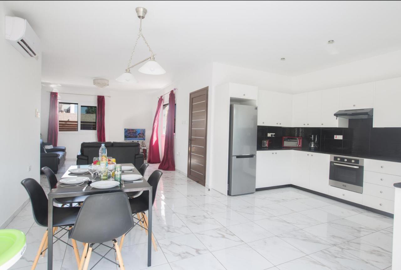 Broadway Villas Протарас Екстер'єр фото